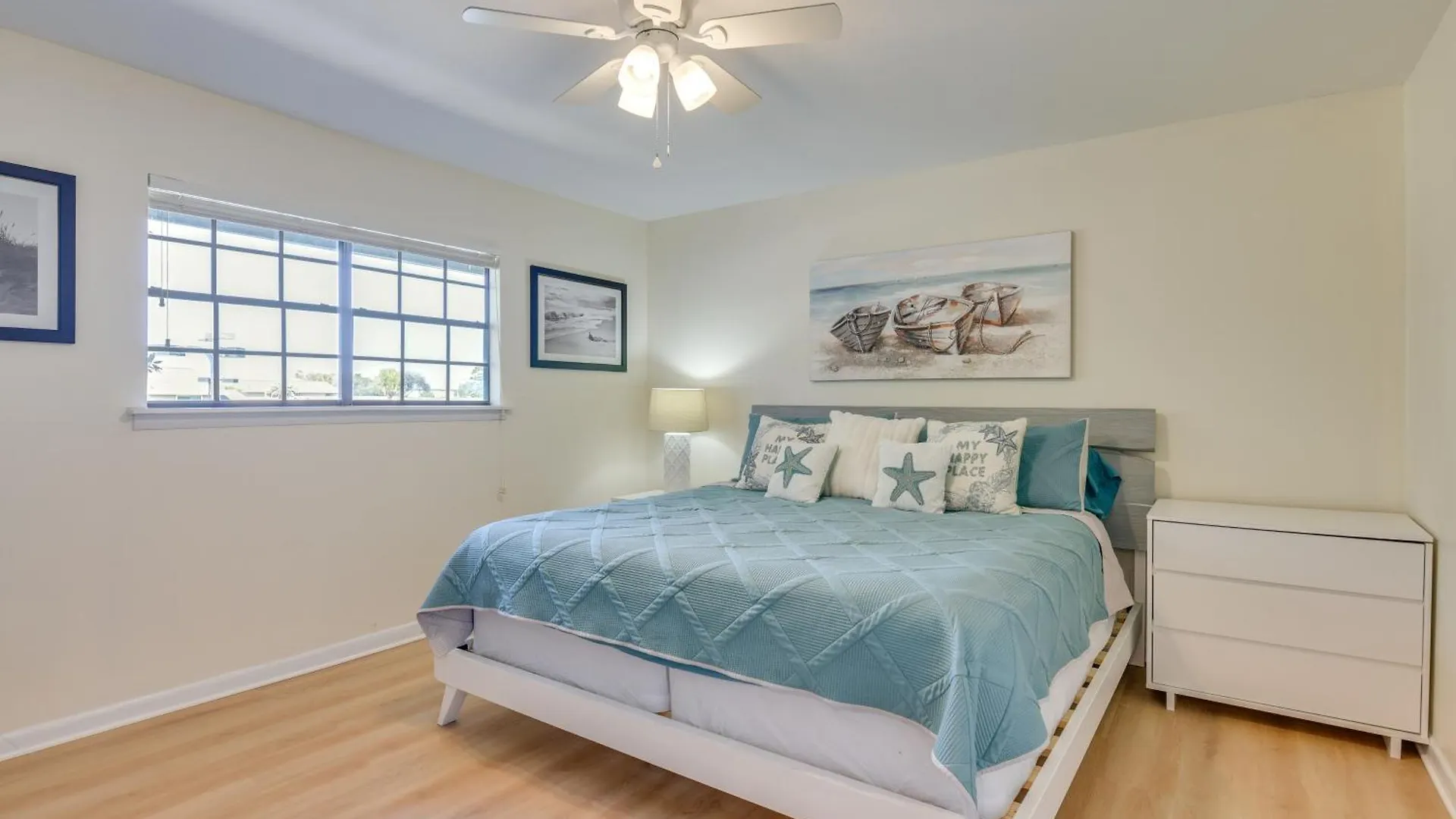 Bright Miramar Beach Condo - Walk To Beach! 데스틴 0*,  미국