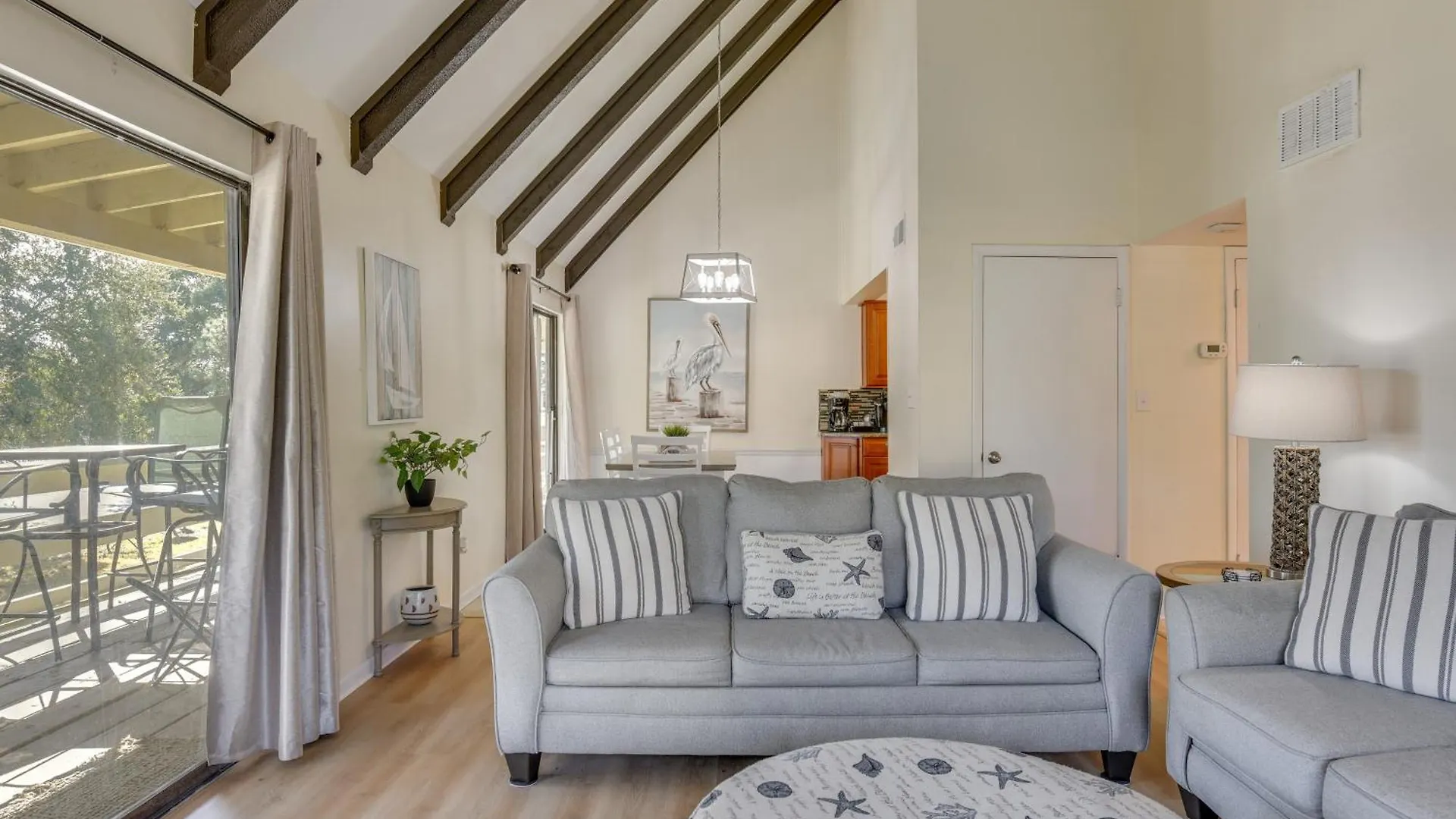 Bright Miramar Beach Condo - Walk To Beach! 데스틴